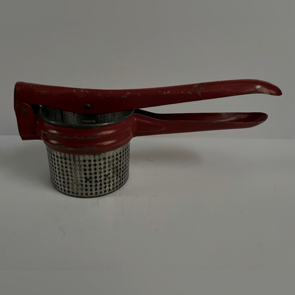 Vintage 1950’s Metal Potato River